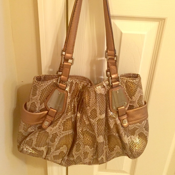Elegant faux snake B Makowsky bag!