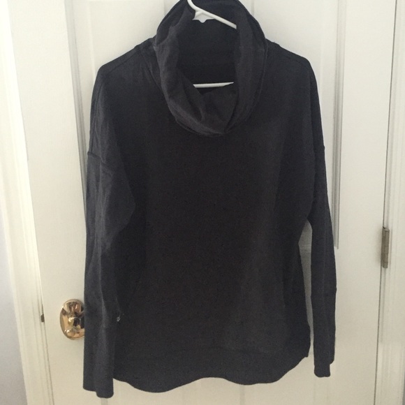 Lululemon pullover