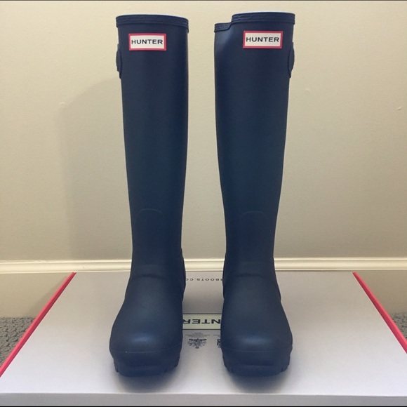 🎉SOLD🎉. Hunter Original Tall Black Matte Boots - Picture 2 of 4