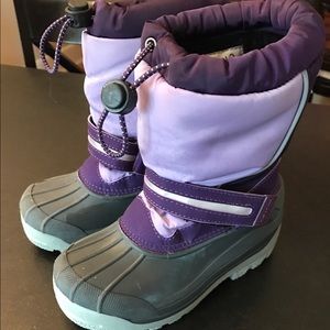 Girls size 11 snow boots