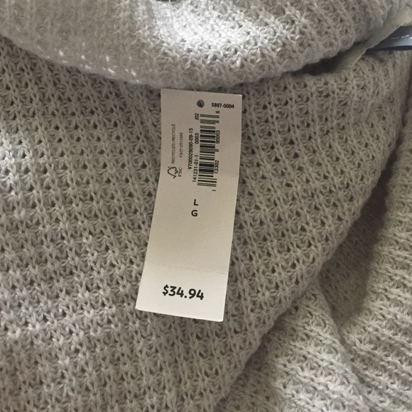 Old Navy Sweaters - NWT! Cozy Cowl Sweater Old Navy Sweaters - NWT! Cozy Cowl Sweater