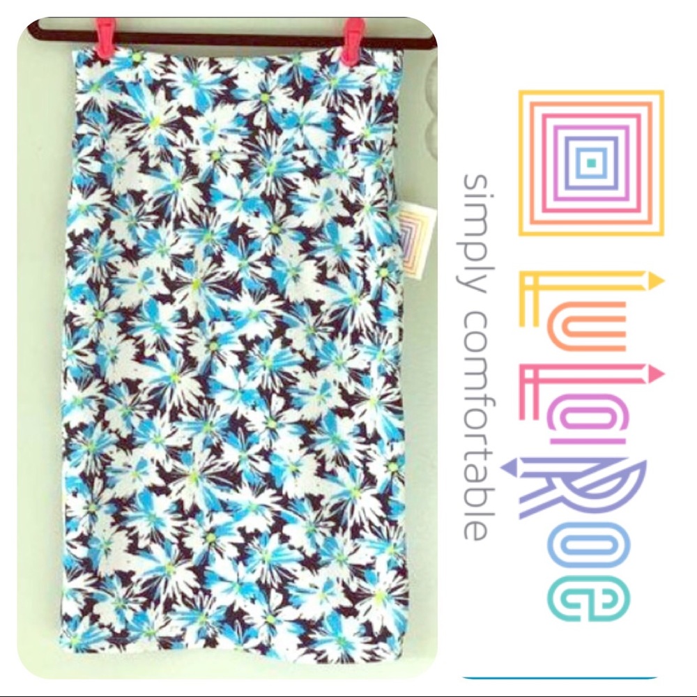 Lularoe Cassie Skirt - Small