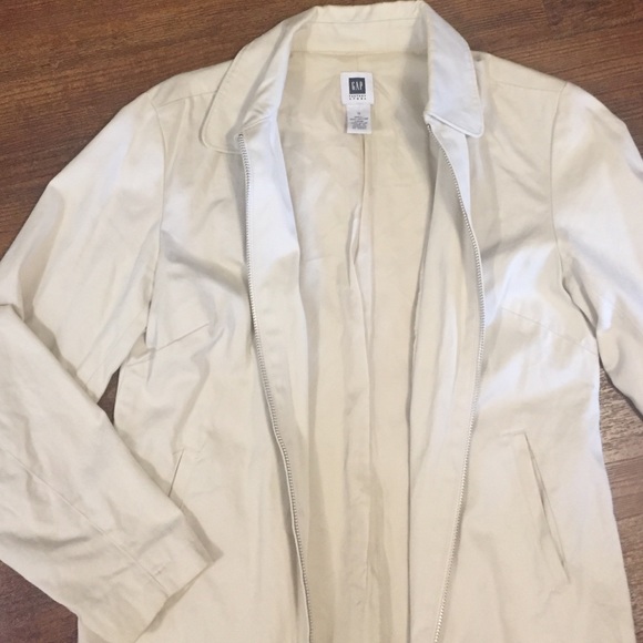 Small gap zip up jacket - Picture 2 of 3