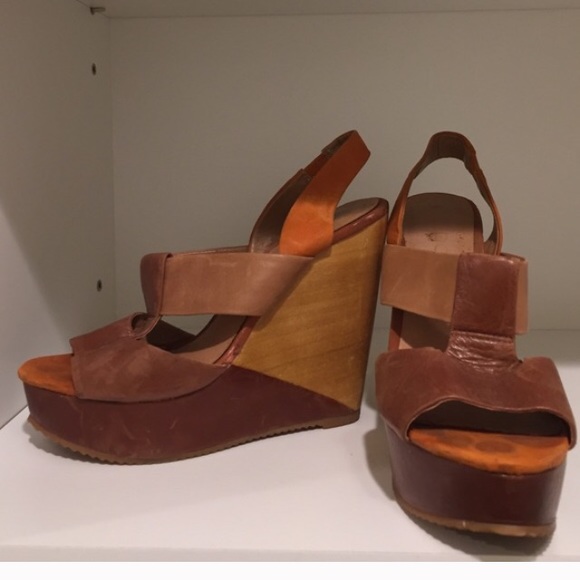 Aldo Color block wedge; size 8 - Picture 1 of 3
