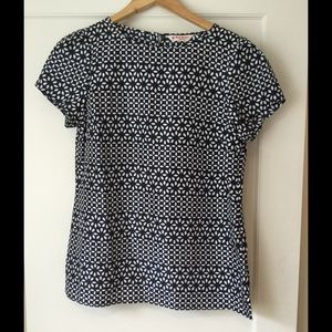 Brooks Brothers Size 6 100% silk top