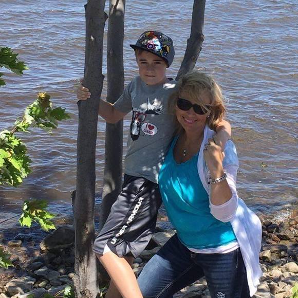 Meet your Posher, Jennifer