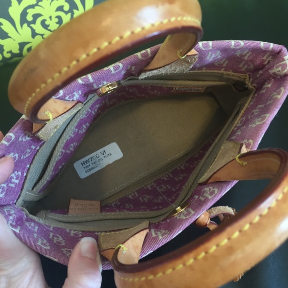 Dooney and Bourke Signature Pink Satchel - Picture 4 of 11