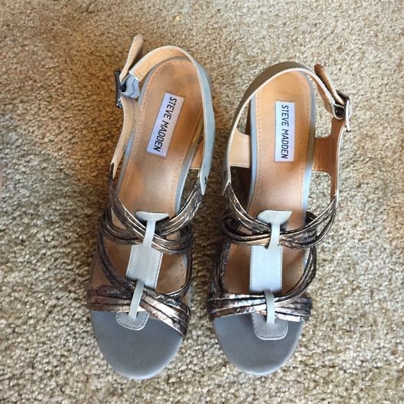 Steve Madden Wedges