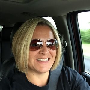 Meet your Posher, Traci