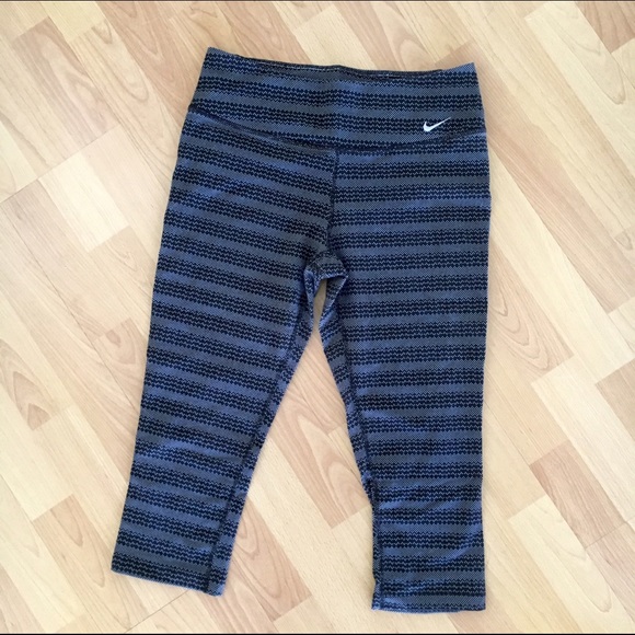 Nike Dri Fir Workout Capris