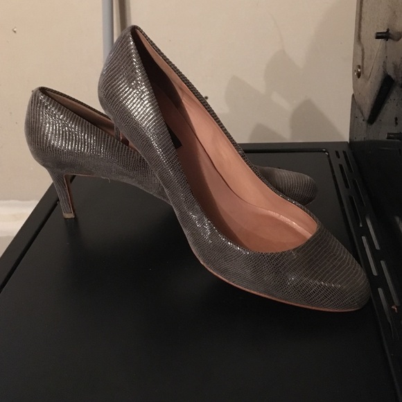 Gray Ann Taylor leather heels size 7.5