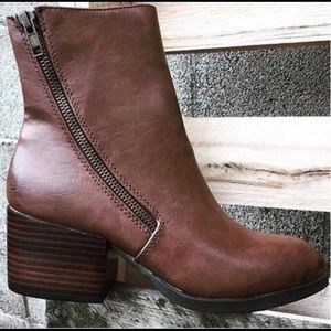 Very Volatile Booties size 8