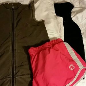 3 Gap sleeveless sweatshirt