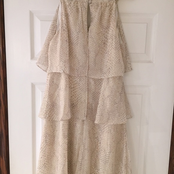 Print ruffle tier shift dress - Picture 3 of 3