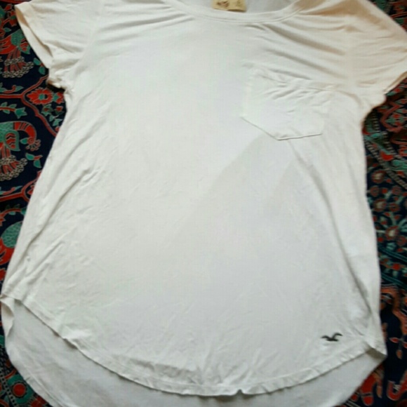 White Hollister tee