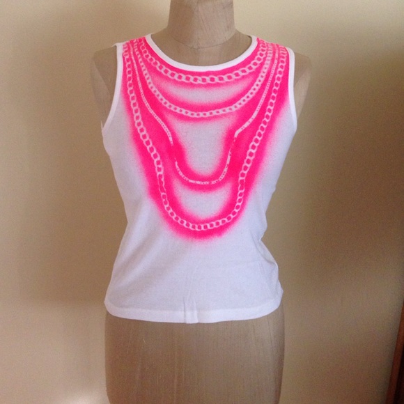 Matthew Williamson fluorescent tank