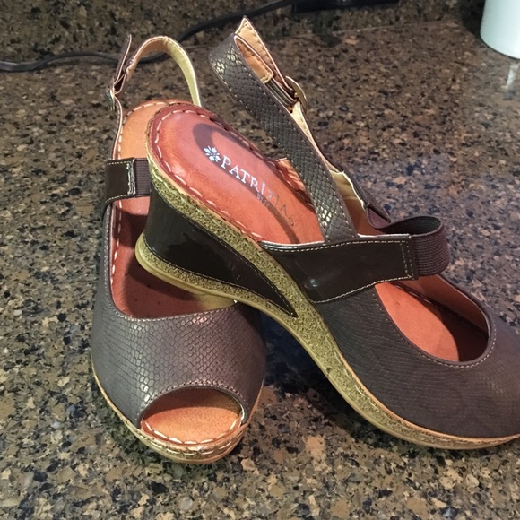 Wedge sandals - Picture 3 of 4