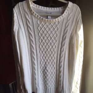 L Old Navy Off-White Long Cable Knit Sweater