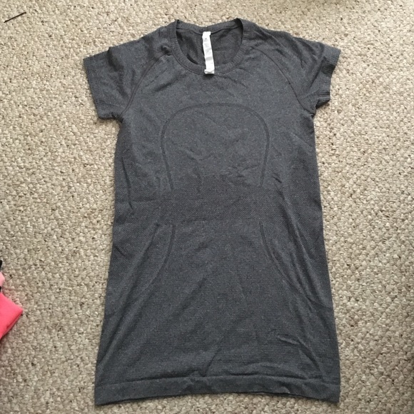 Lululemon shirt