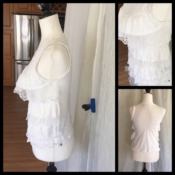 Abercrombie & Fitch White Ruffled Tee Top - Picture 2 of 4
