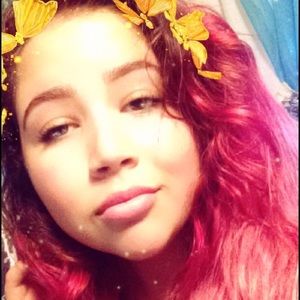 Meet your Posher, Liliana