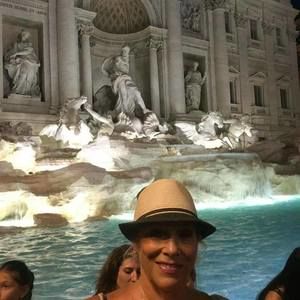 Meet your Posher, Candice