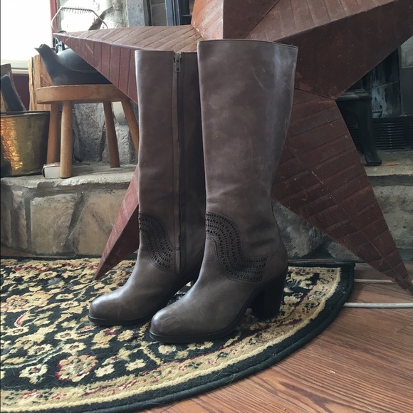 Ariat Knee High Women's Boots sz 8