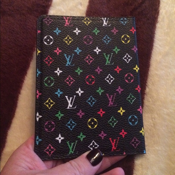 LV Passport/card holder