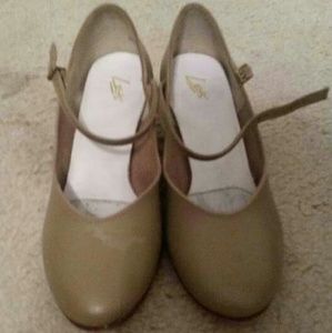 Tan performance character shoes