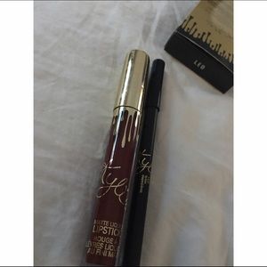 NEW LEO MATTE LIP KIT