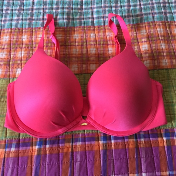 VS Fabulous Plunge 34D