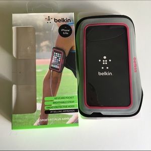 Belkin NEW IPhone 6/6s Sports Armrband