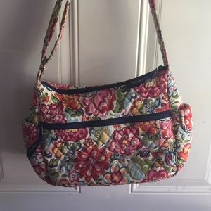 Vera Bradley purse. Excellent used condition.