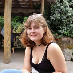 Meet your Posher, Julie