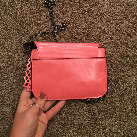 cross body purse - Picture 4 of 4