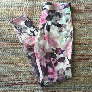 Hue floral denim leggings