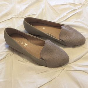Aldo leather flats