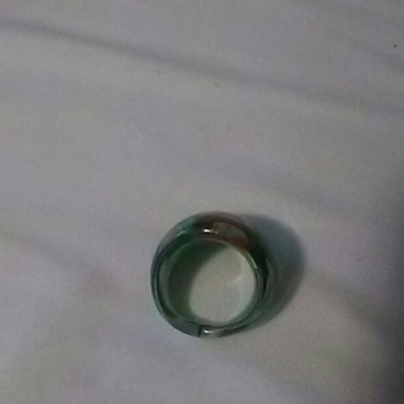 Ring - Picture 3 of 3
