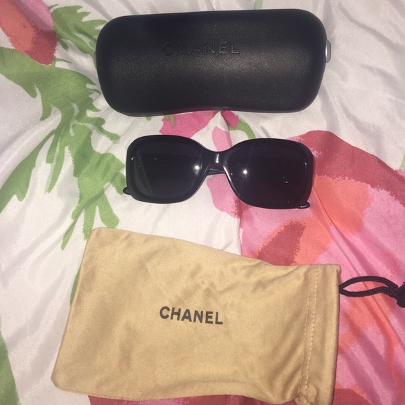 Brand NEW never worn CHANEL Sunglasses