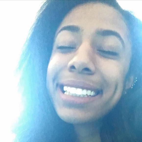 Meet your Posher, Ciara - Picture 1 of 1