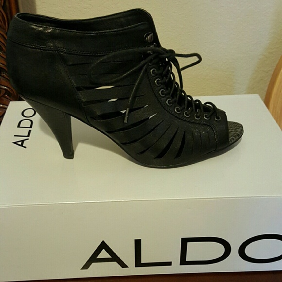 Aldo Lace-up Booties "Welden-97"