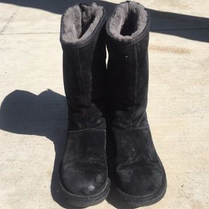 UGG Knightsbridge boots (bundle discount opt)