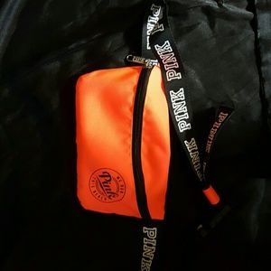 **TRADE /Victoria Secret Fanny Pack