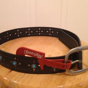 Woman's belt