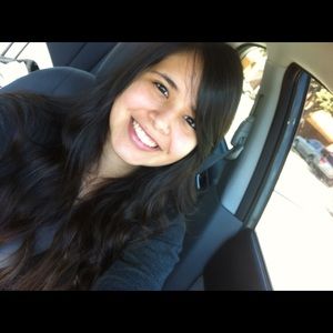 Meet your Posher, Vanessa