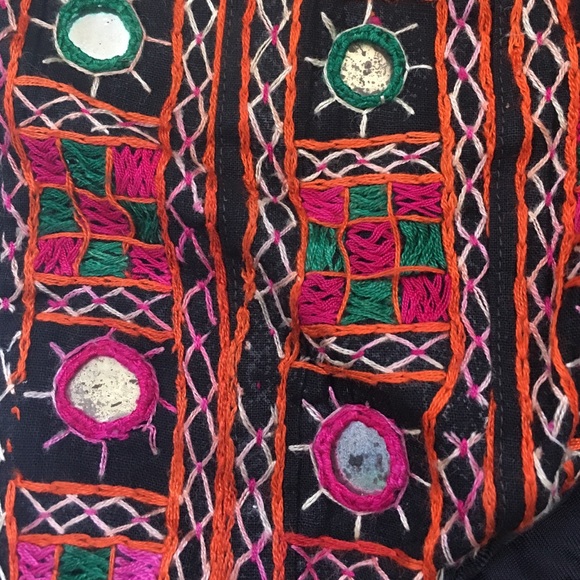 SOLD Beautiful Rajasthan style vest - Picture 2 of 4