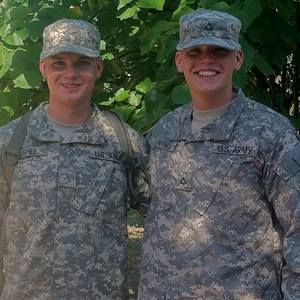 Meet your Posher, Joni