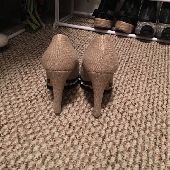 Shoes - Picture 2 of 3