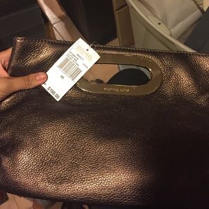 Michael kors clutch