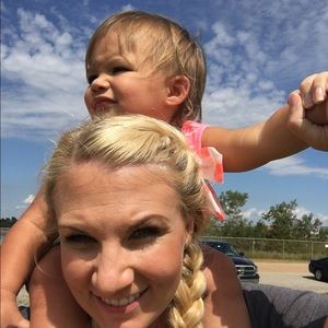 Meet your Posher, Stephanie